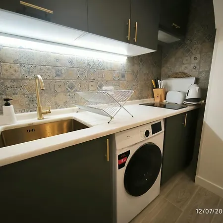 Madalena Apartman *